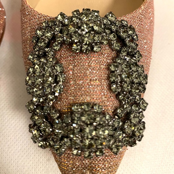 Authentic Manolo Blahnik classic heels - Picture 9 of 13